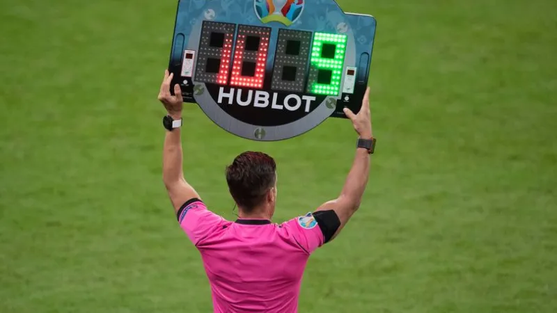 Lỗi thường gặp, chế tài và mẹo tối ưu lượt thay