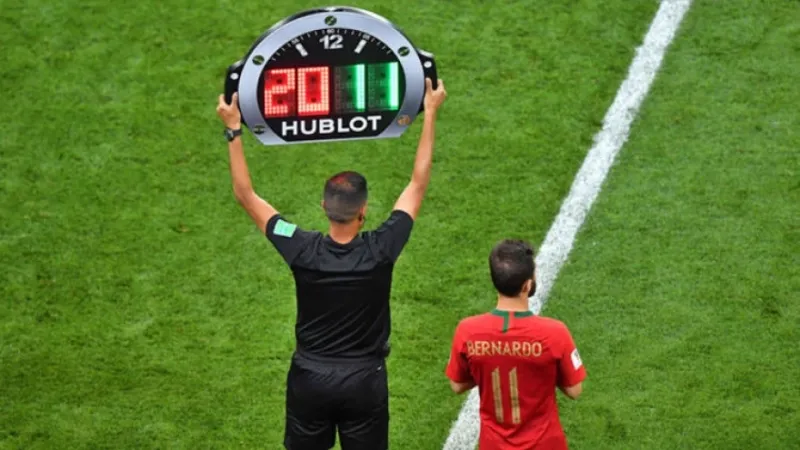 Quy định chi tiết khi thay người theo cỡ sân 5 và 7 người