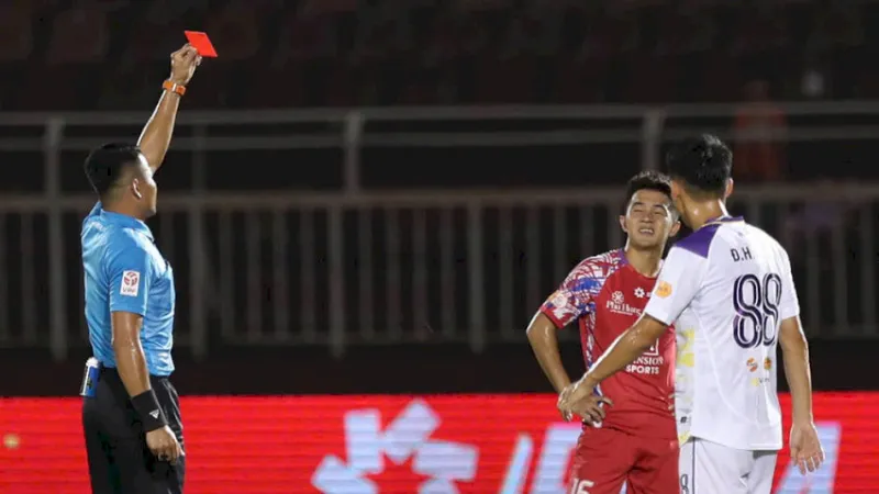 Chiến lược giảm thiểu rủi ro thẻ phạt cho đội bóng