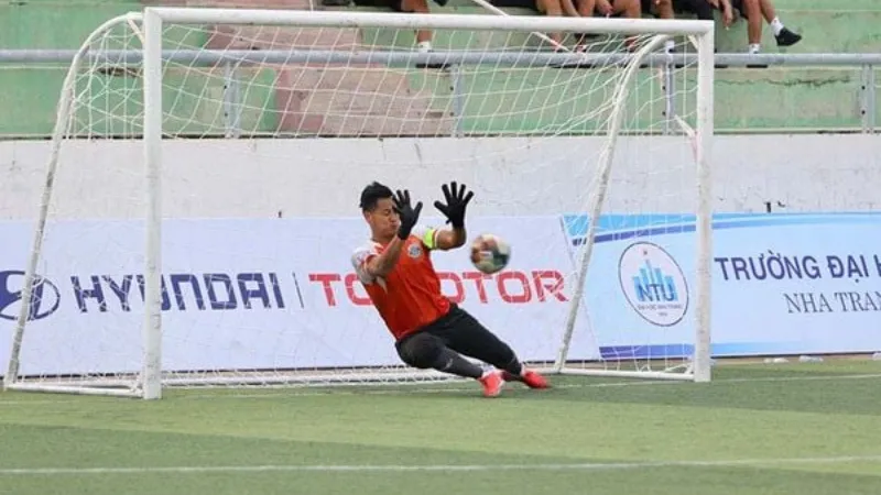 Luật Thủ Môn Sân 5: Quy Định, Mẹo Bắt Bóng Và Lỗi Phổ Biến